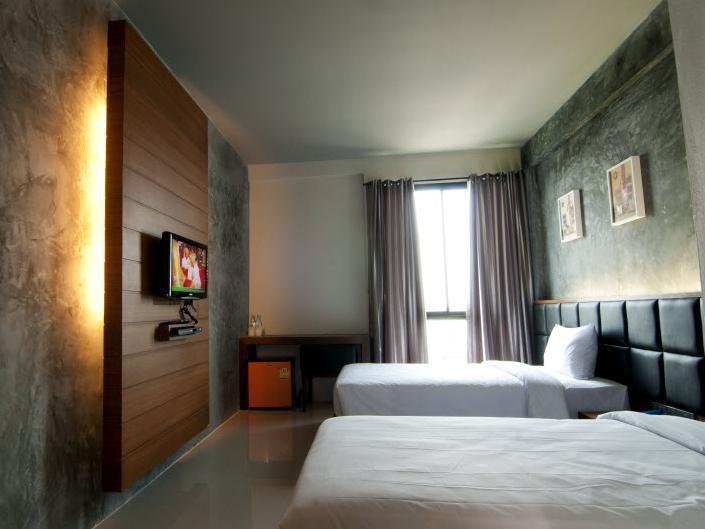 บีทู ทิพย์เนตร บูทิก แอนด์ บัดเจ็ต โฮเทล Hotel เชียงใหม่ ภายนอก รูปภาพ