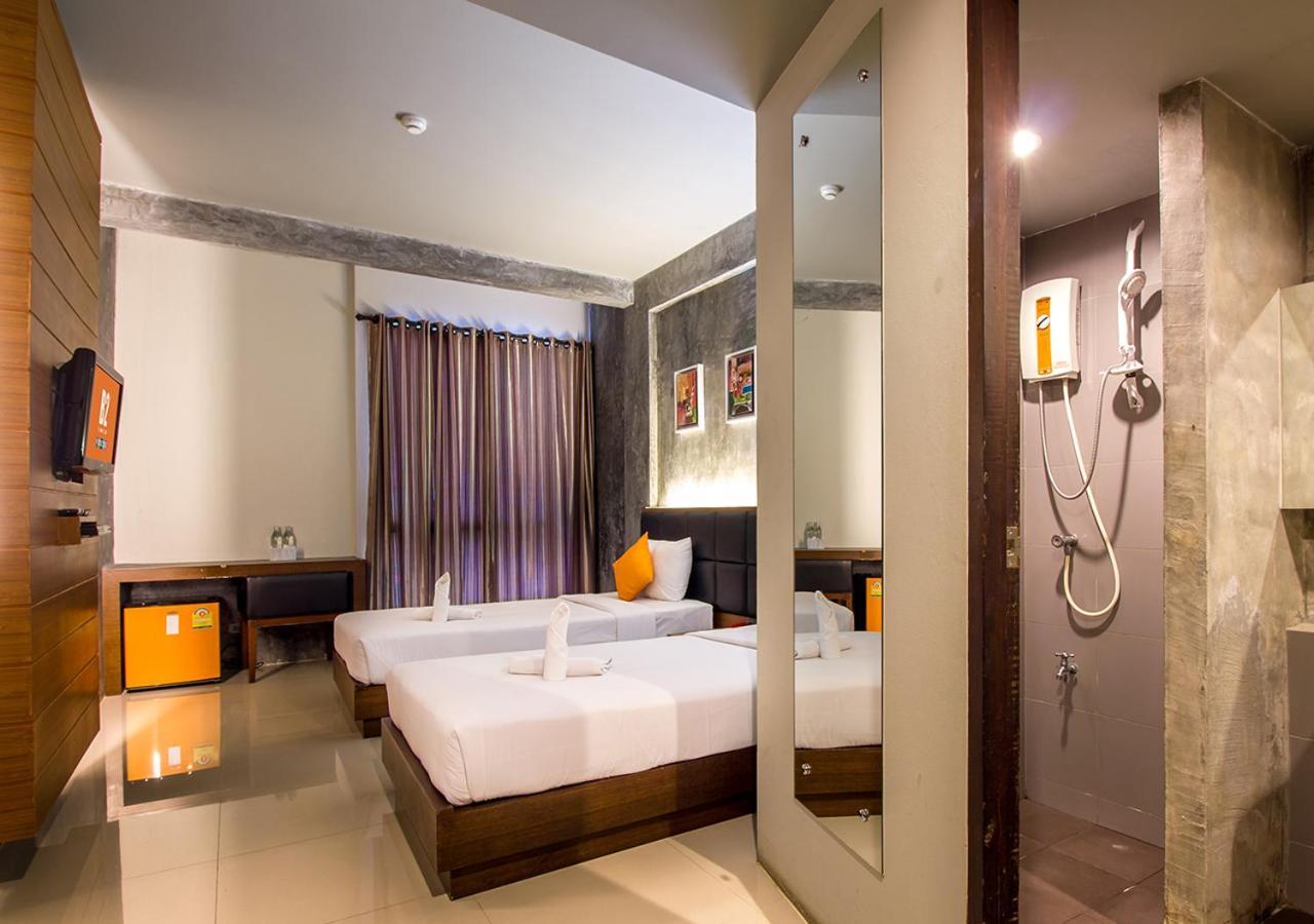 บีทู ทิพย์เนตร บูทิก แอนด์ บัดเจ็ต โฮเทล Hotel เชียงใหม่ ภายนอก รูปภาพ