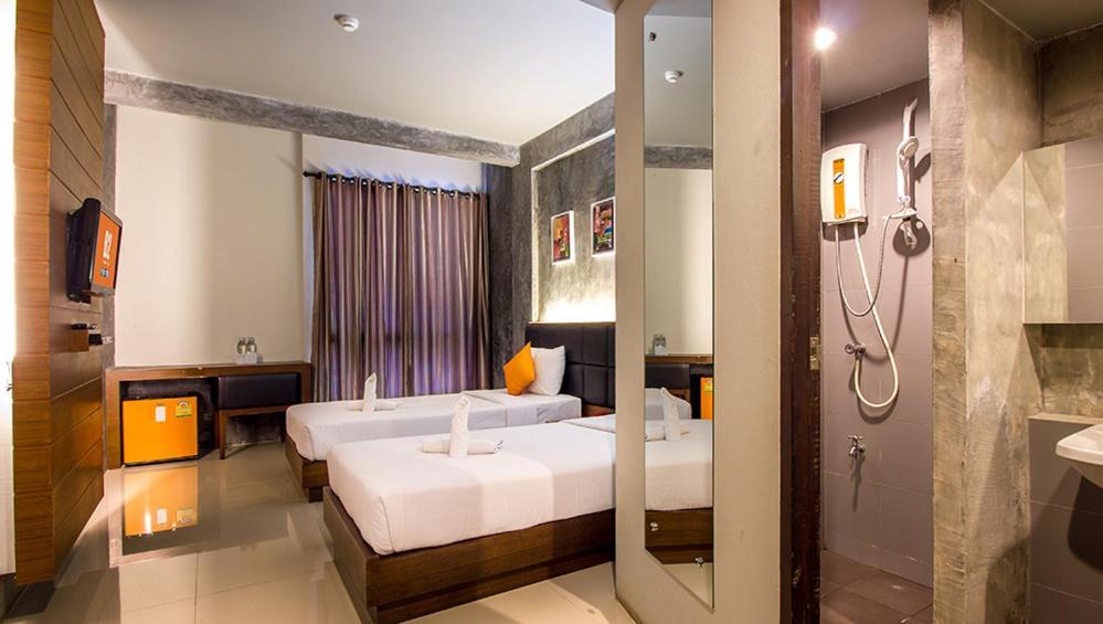 บีทู ทิพย์เนตร บูทิก แอนด์ บัดเจ็ต โฮเทล Hotel เชียงใหม่ ภายนอก รูปภาพ