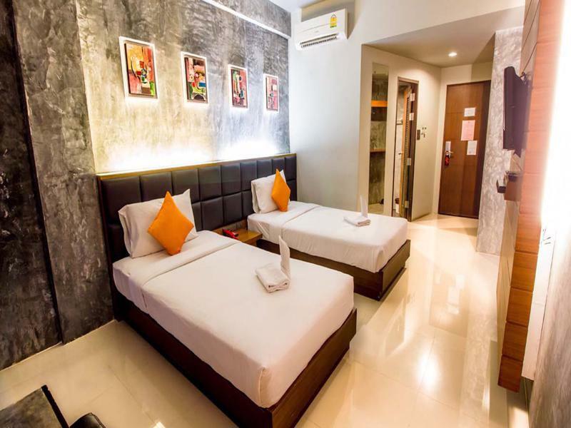 บีทู ทิพย์เนตร บูทิก แอนด์ บัดเจ็ต โฮเทล Hotel เชียงใหม่ ภายนอก รูปภาพ